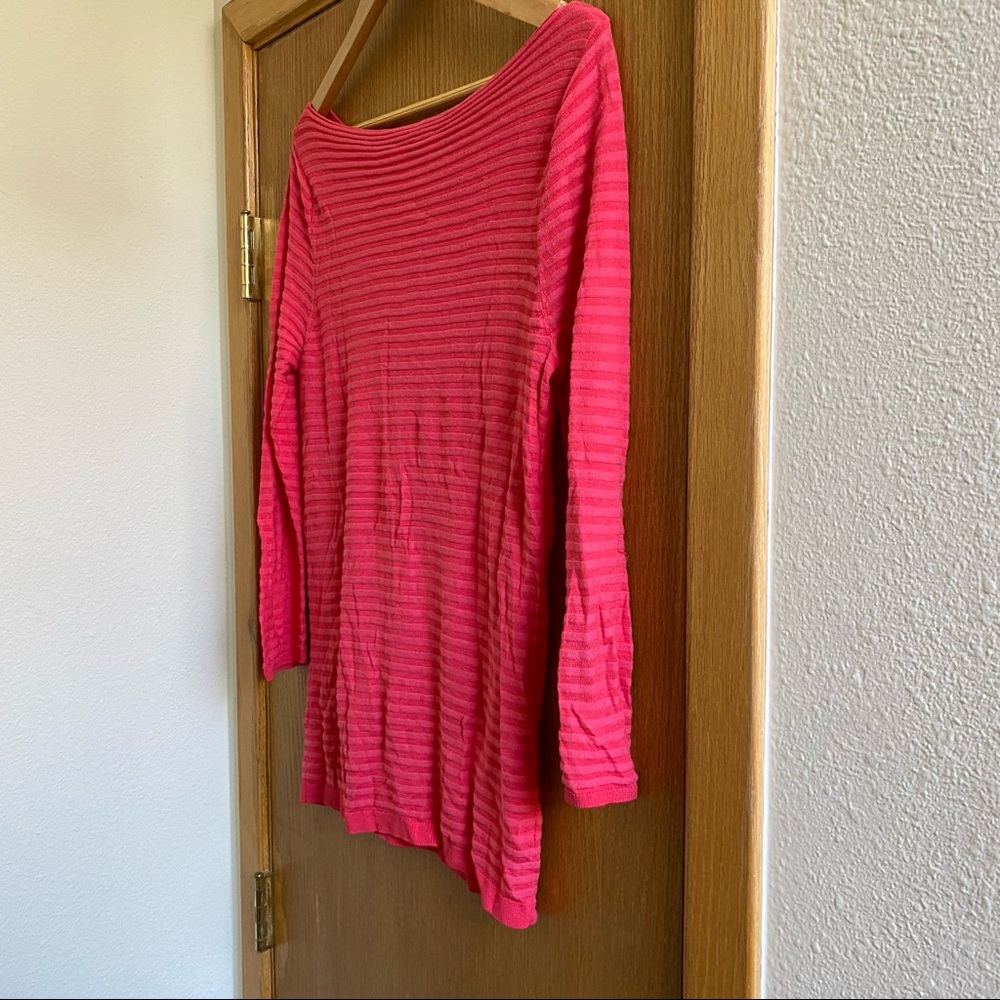 LOFT • Beautiful Lipstick Pink Subtle Stripe Top - Size M - Picture 13 of 14